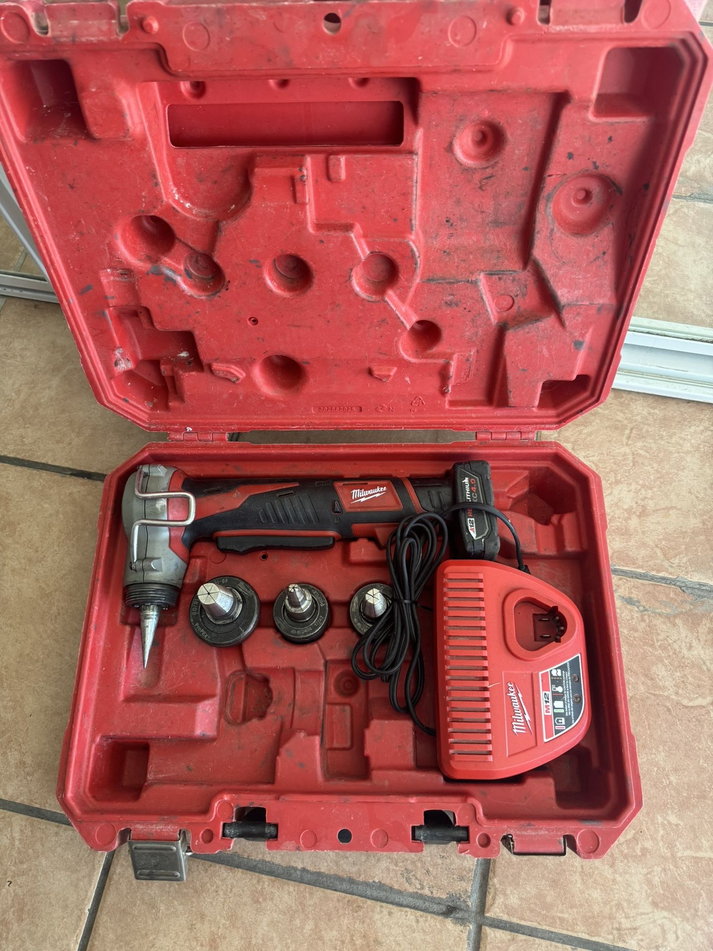 Máquina De PEX MILWAUKEE