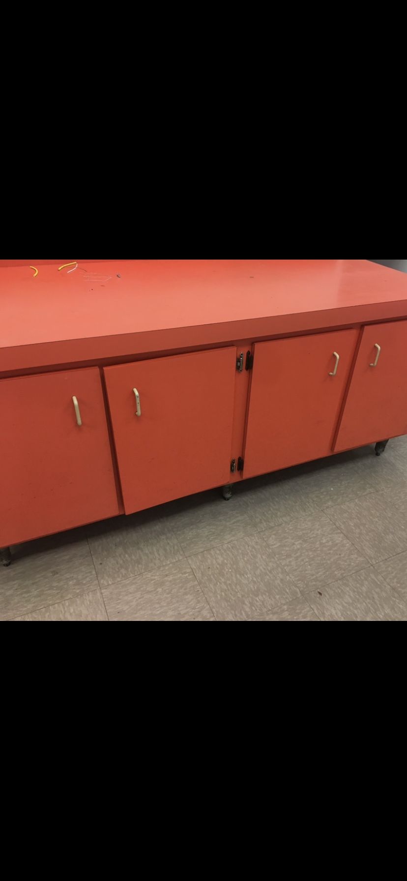 2 - 6 Ft Counters Available 4 Cupboards Underneath And Half Shelf Inside 