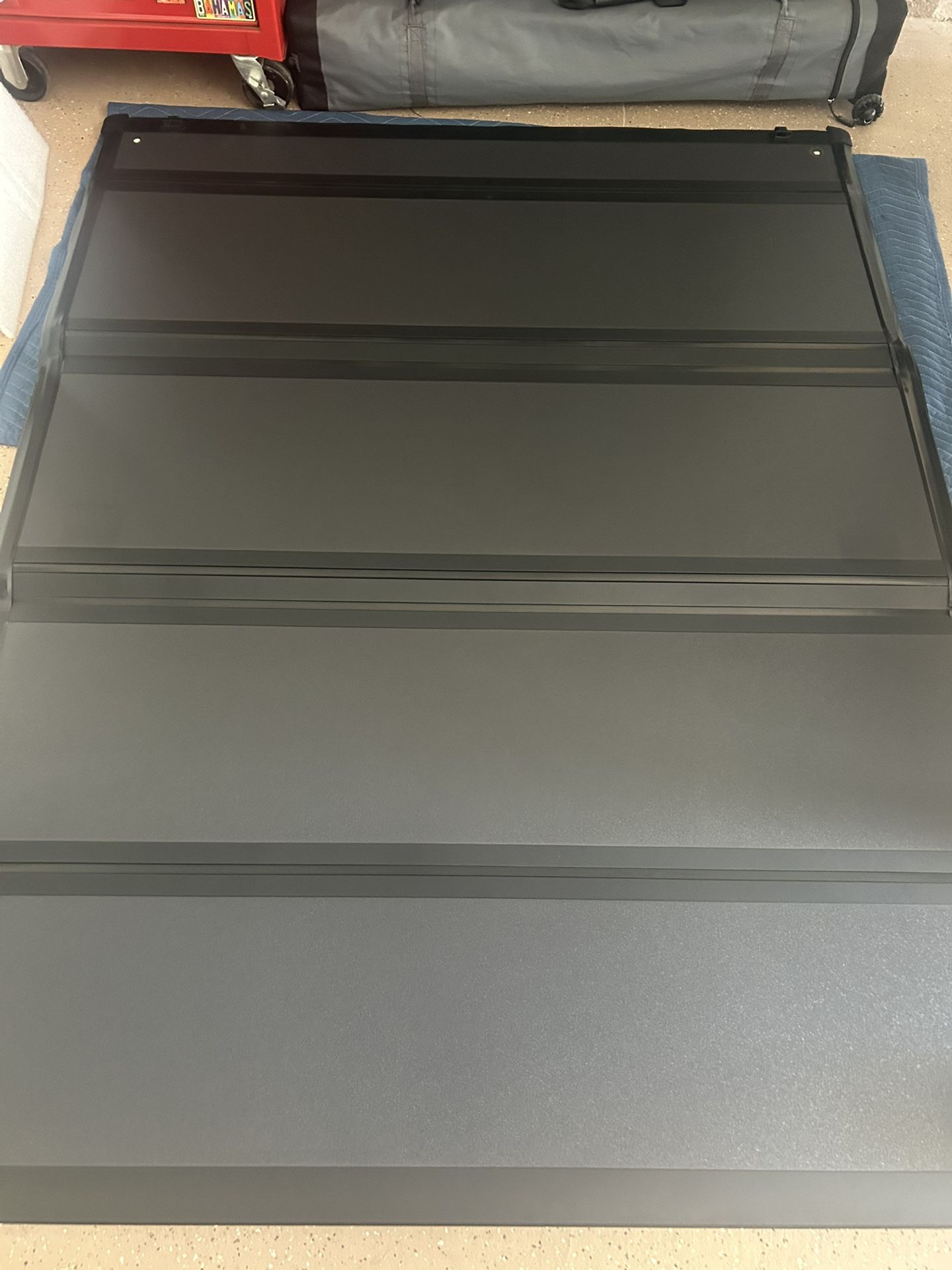 Backflip Mx4 Chevy/Gmc 2500 Truck Bed Cover