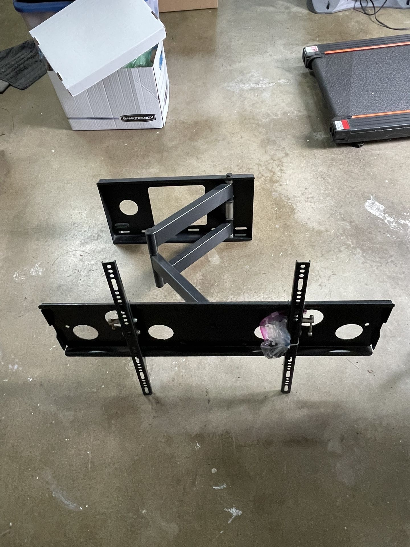 Smart TV Wall Mount