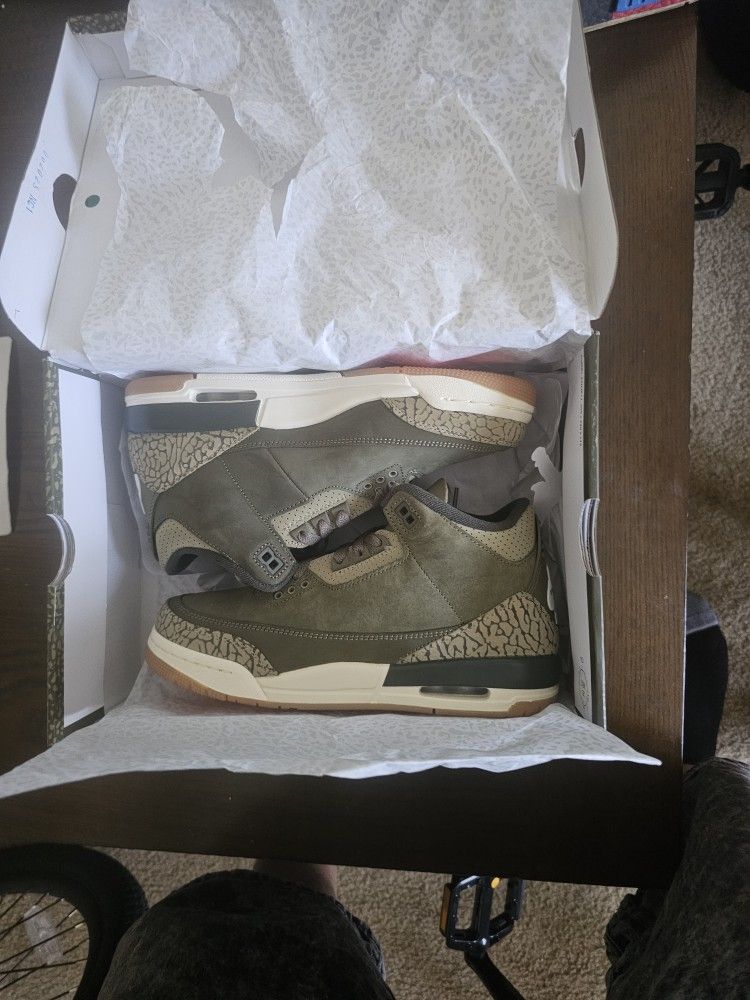 Unreleased Jordan 3 FAMILY AFFAIR SIZE 6.5Y/ 8W 100% AUTHENTIC OR YOUR MONEY BACK..I Have 1 Pair LEFT!!