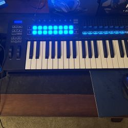Novation Launchkey 61 MK3 61-key Keyboard Controller
