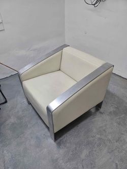 Modern Brushed aluminum frame with genuine Italian leather
