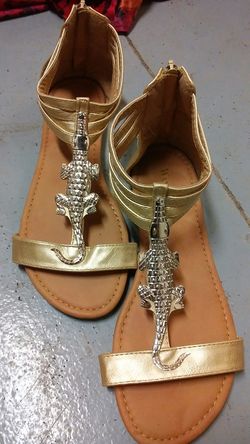 Variety W Size 10 Heels,Boots,Sandals