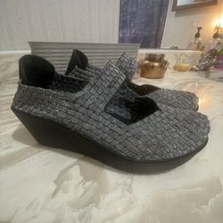 Silver Stretch Women Shoes Size 7.5