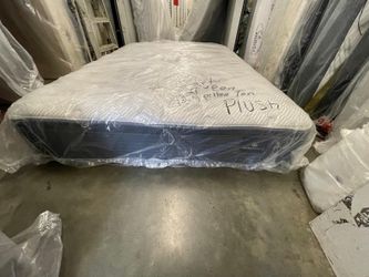 Serta Queen Size Plush Pillow Top Mattress