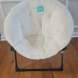 new white chair saucer