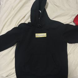 Supreme Hoodie 