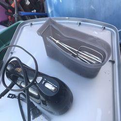 Very Nice Electric Mixer Only $15 See All Pictures