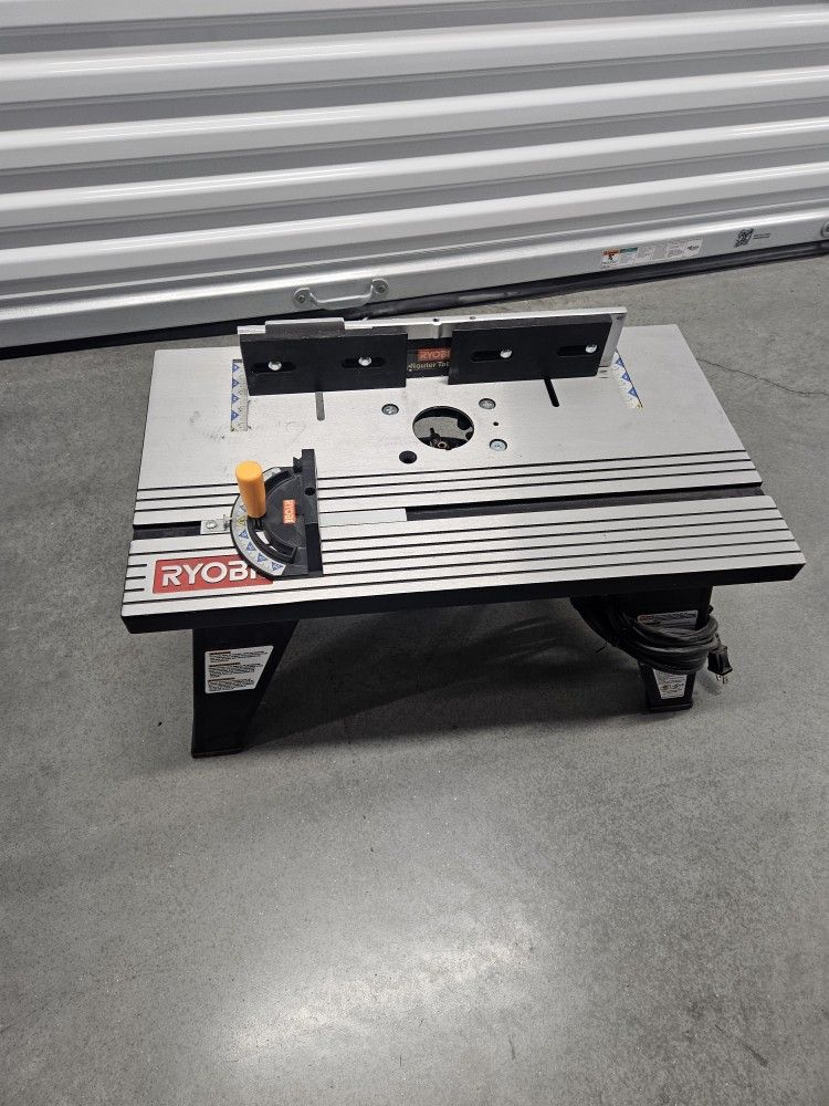 Ryobi Universal Router Table