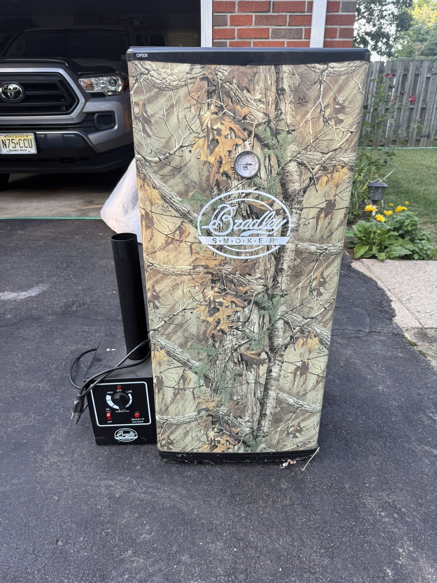 Bradley Smoker