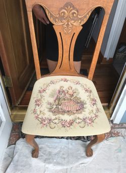 Victorian style chair set of four