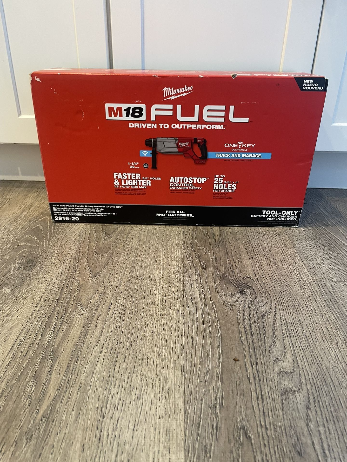 New Milwaukee 1-1/4” SDS Plus D-Handle Rotary Hammer W/ONE KEY (Tool Only Solo Herramienta)