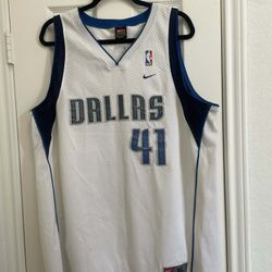 2 Dallas Mavericks -Dirk Nowitski #41 men's Jersey size XL