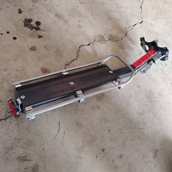 Bicycle rear rack clamp on