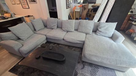 Large Gray U-Shape Sectional Sofa