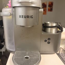 Keurig Coffee/Latte Machine with Milk frother