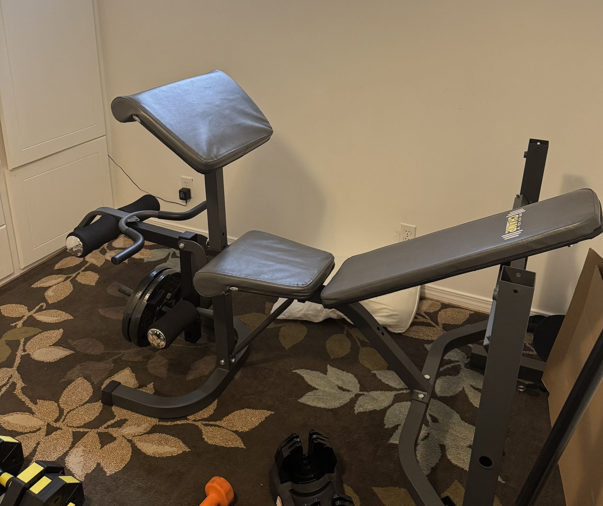 Adjustable Weight Bench With Chest Press, Leg Extension And Preacher Curl
