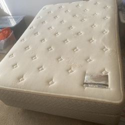 Full Size Mattress Set & Frame 