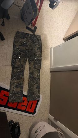 Politics studios pants