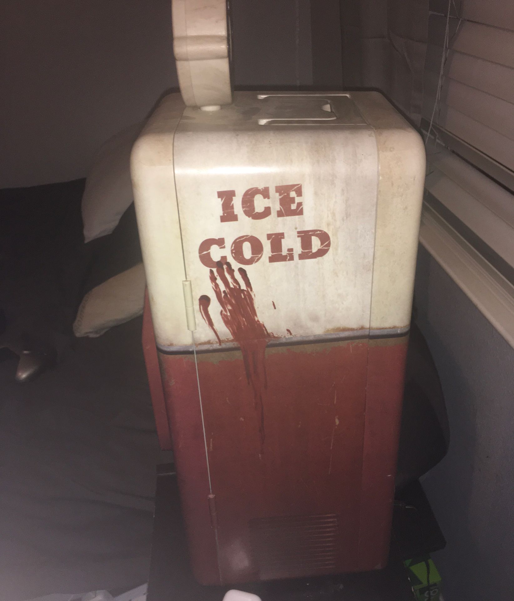 Limited edition black ops 3 working juggernog mini fridge with sounds