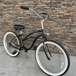Firmstrong “ Urban Lady “ 26 inch Beach Cruiser Midnite Black