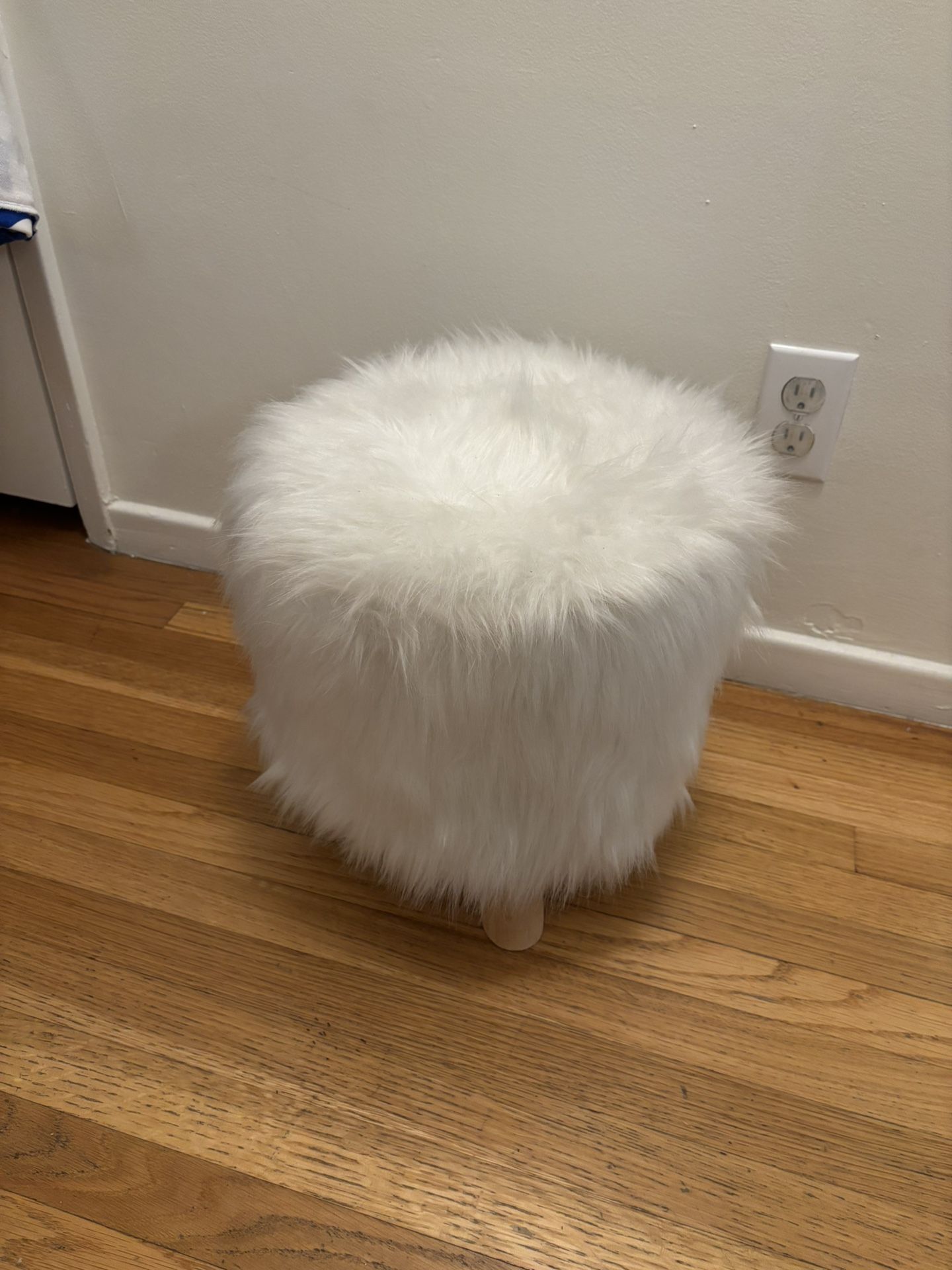 Furry Stool