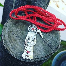 Collar con dije Santa Muerte