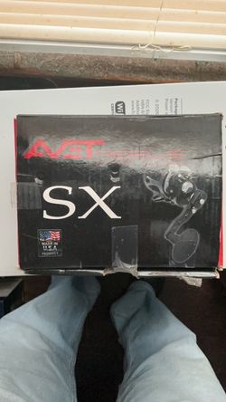 Avet SX Fishing Reel in Box