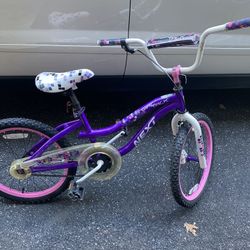 Next girl tack 17” purple bike