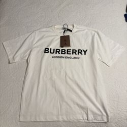 XL Burberry Logo Print SS22 T-Shirt 