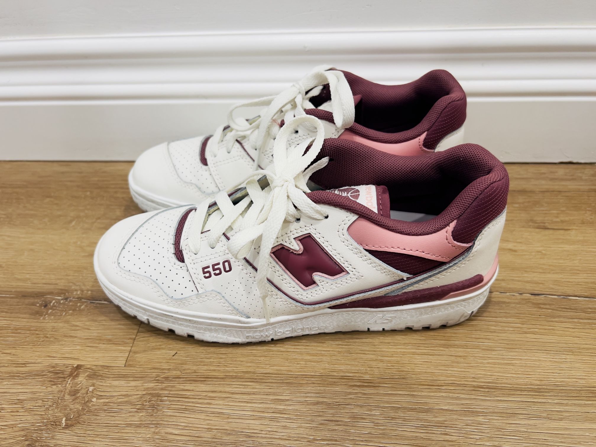 New balance 550 (Women size 7)
