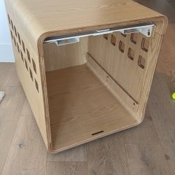FABLE DOG CRATE 