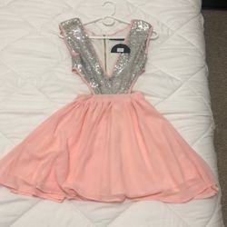 Women’s Size 8 Pink Dress - NEW WITH TAG! Retail For $120 . Beautiful For an Event 