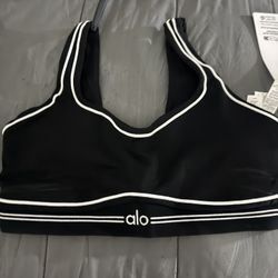 Alo yoga leggings and bra set