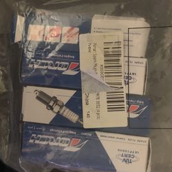 4pc Spark Plugs Set DCPR7E 3932