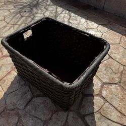 Storage basket