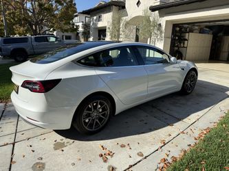 2020 Tesla model3