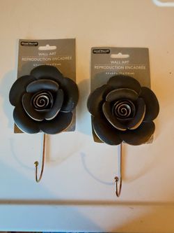 HomeGoods pair Metal Floral Wall Hook Painted Rose Toleware Flower Cottagecore Shabby Chic