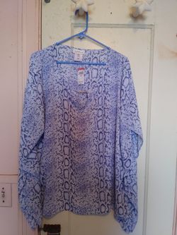 New with tags blouse size 1x/2x nice!