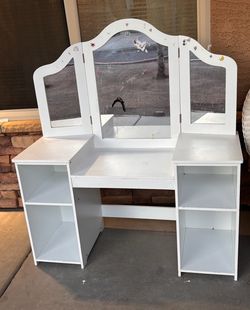 Kids Vanity