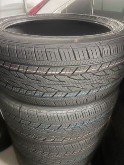 255/45R22 Continental CrossContact Luxury SUV Tires