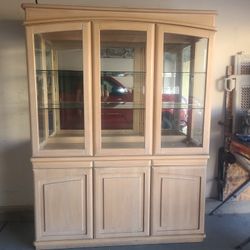 Hutch Cabinet Buffet (Lighting) Wambold