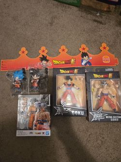 Dragon Ball z 5 goku figures