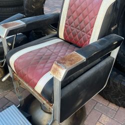 Barber Chairs 