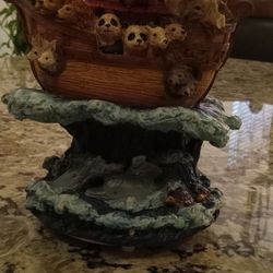 Vintage Noah's Ark Musical Figurine 