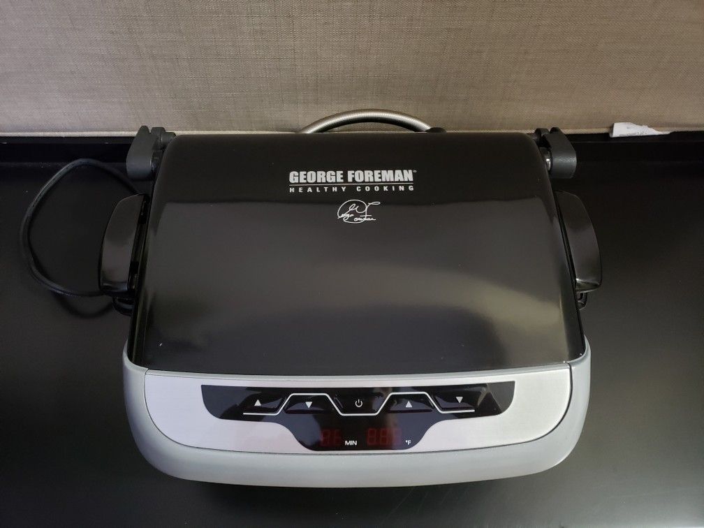 George Foreman Grill 5-Serving Evolve With Waffle Plates And Ceramic Grill Plates Black
