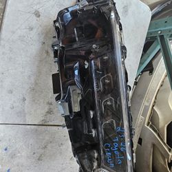 Toyota Crown Right Headlight Oem 