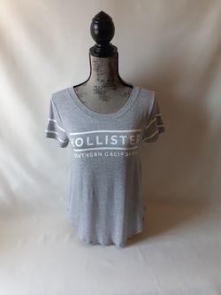 Hollister women's grey short sleeve top size XS