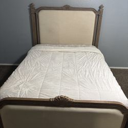 Queen Bed 